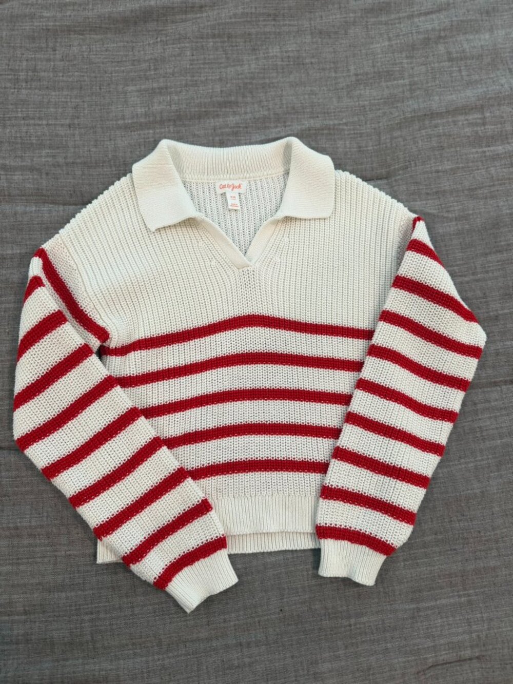 Cat & Jack Girls’ Striped Knit Sweater – Size M (8)